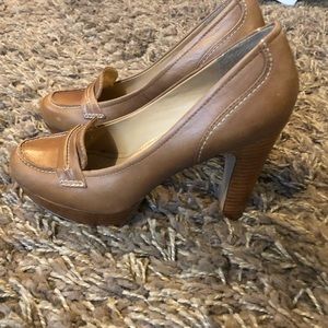 Nine West leather loafer style high heel shoes